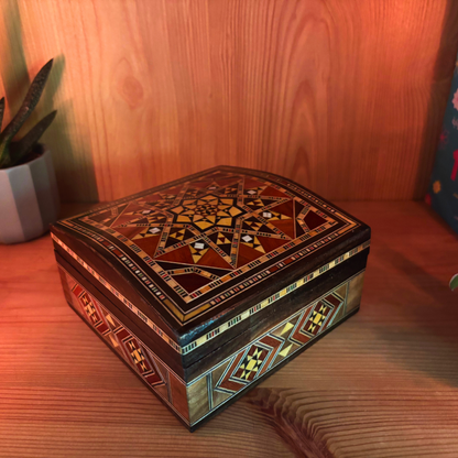 Damasceense Sieradendoos – Handgemaakt met Parelmoer