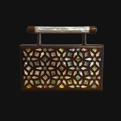 Zenobia – Luxuriöse Damast-Mosaik Clutch mit Perlmutt Intarsie & Brokat Innenfutter