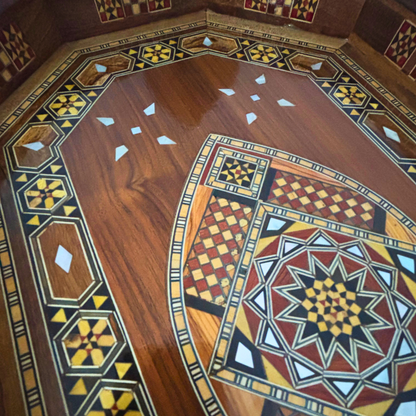 Vassoio Damaschino in Legno – Madreperla & Finitura Noce