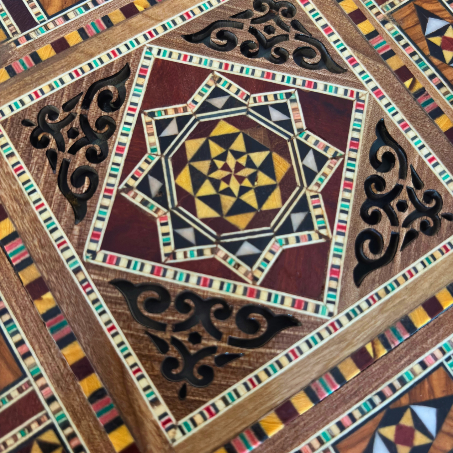 Damascene Mosaic Box – Handcrafted Art for Jewelry & Keepsakes