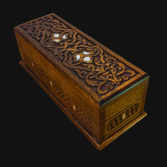 Caja Tallada a Mano de Lujo – Nácar y Elegancia en Terciopelo